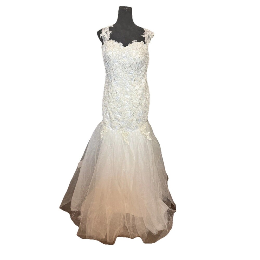 Davids Bridal Wedding Dress Mermaid Lace Tulle skirt